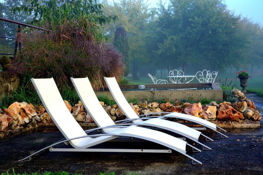 Domaine Des Ormeaux Villa Ajat Dış mekan fotoğraf